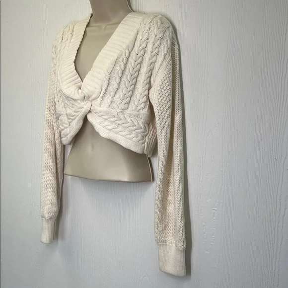 Free People - Emilie Whisper White Twisted Front Cable Knit Crop Sweater Size M - Picture 5 of 10